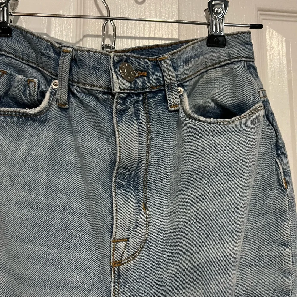 Urban outfitters ripped jeans - Picture 4 of 5